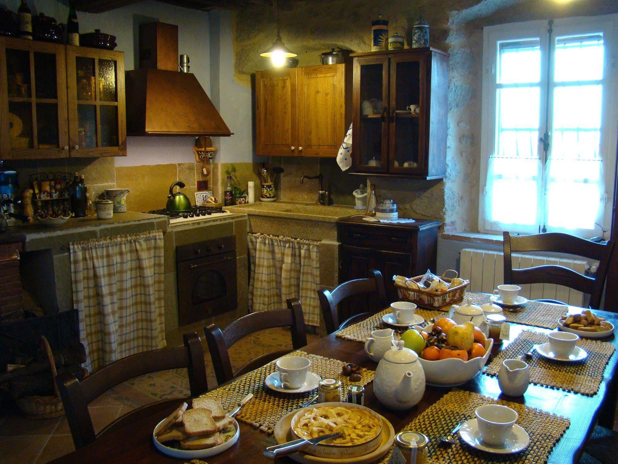 Bed & Breakfast Borgo Tepolini Castel del Piano (Tuscany)