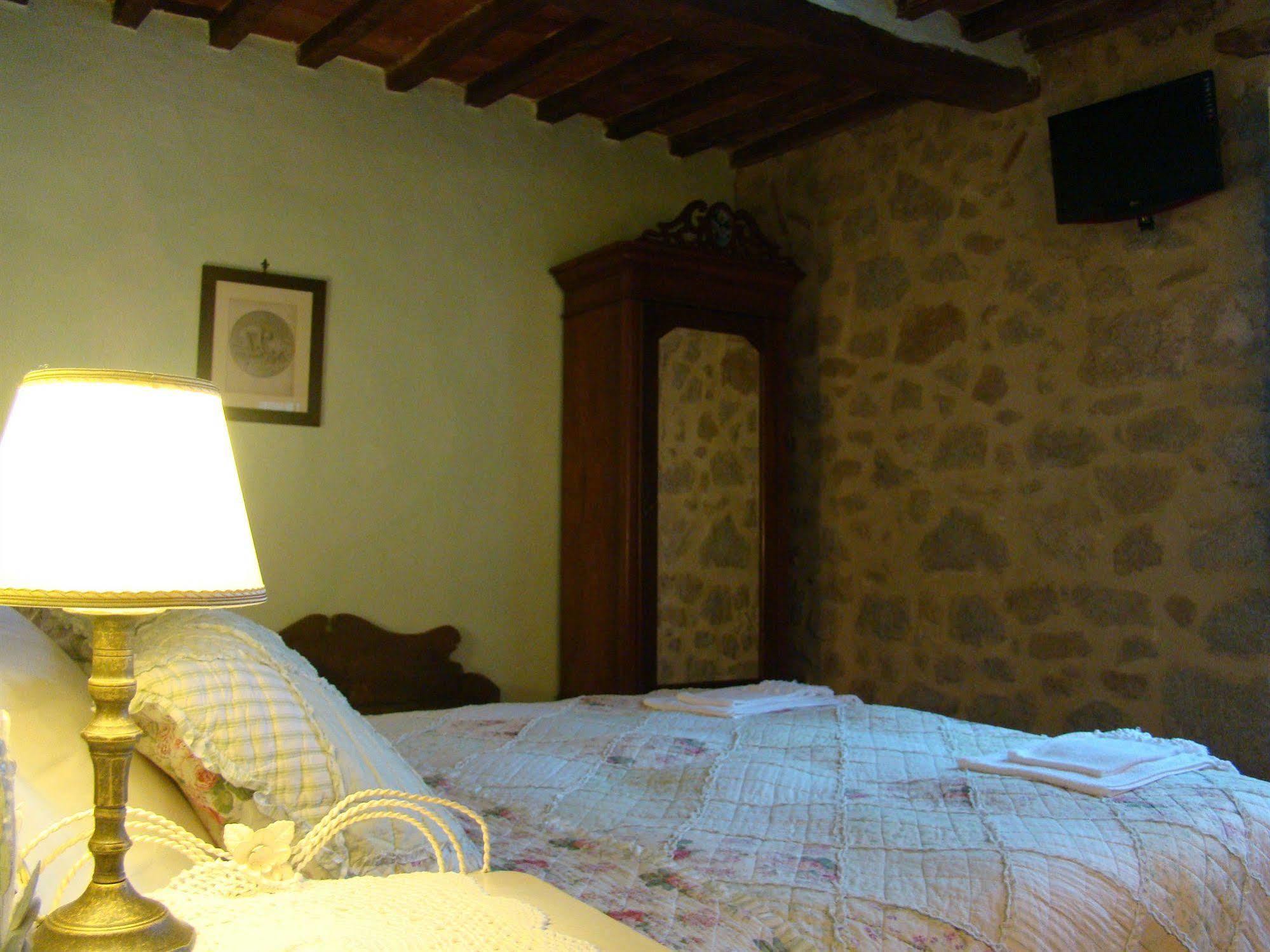 Borgo Tepolini Bed & Breakfast 4*